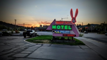 Rabbit Ears Motel