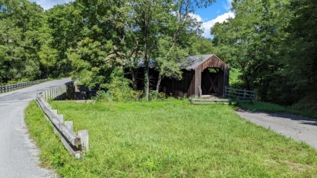 Locust Creek Covered Bridge