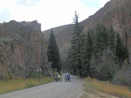 TAT Riders in a Canyon