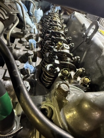 Valve Seals Replacement