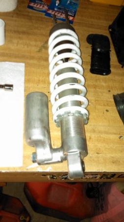 DR shock assembly and airbox