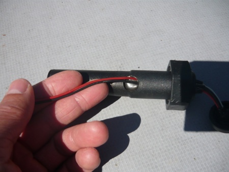 Low-fuel sensor with slightly exposed wire